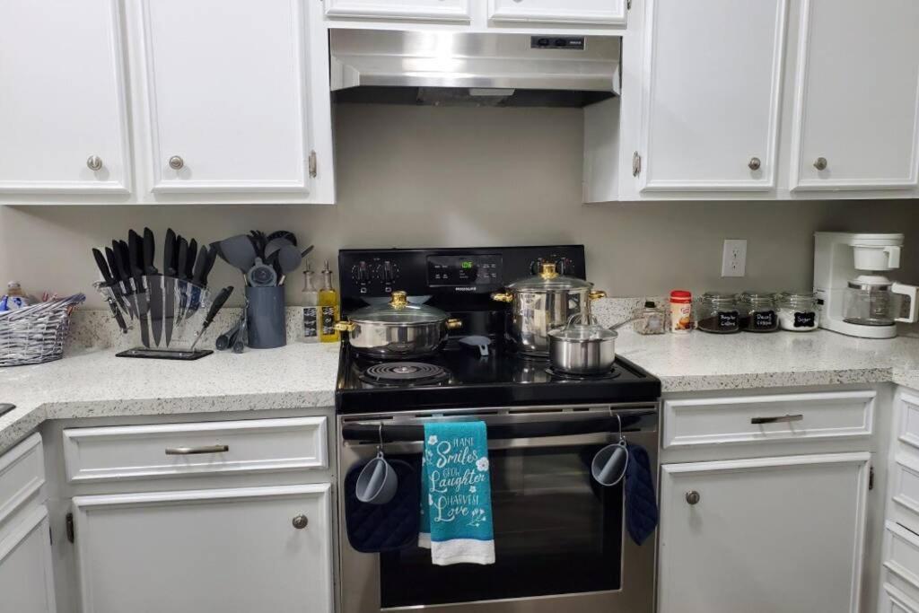 Modern Designer Townhouse 2Br Ideal For Long Stays! Τζάκσον Εξωτερικό φωτογραφία